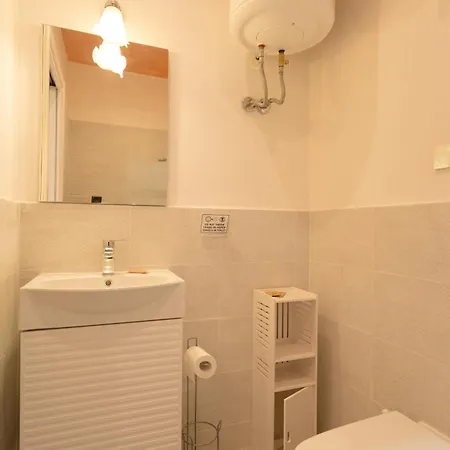 Colosseo Apartments And Rooms - Rome City Centre Exterior photo
