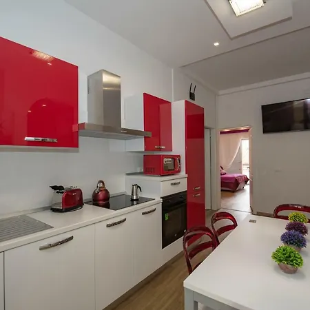 Colosseo Apartments And Rooms - Rome City Centre Exterior photo