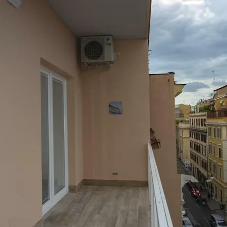 Colosseo Apartments And Rooms - Rome City Centre Exterior photo